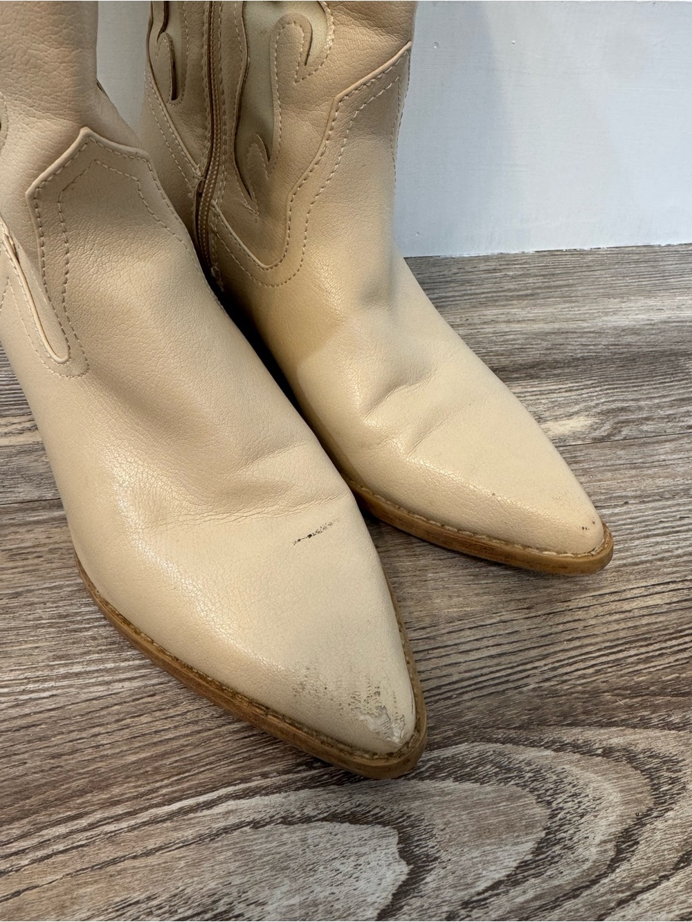 Women's Cream Western Ankle Boots - Stylish Cowboy Heel - Picture 3 of 4